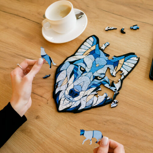 классические деревянные пазлы для спокойного досуга